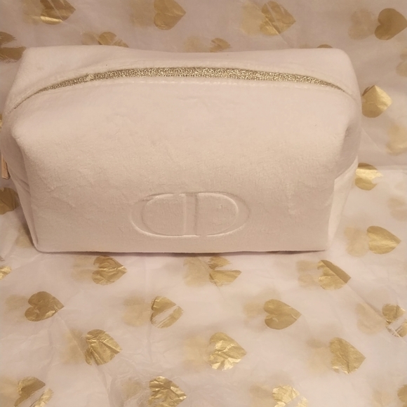 Dior limited edition Velvet cosmetic/ cross body Bag with free Dior lipstick - Picture 3 of 16